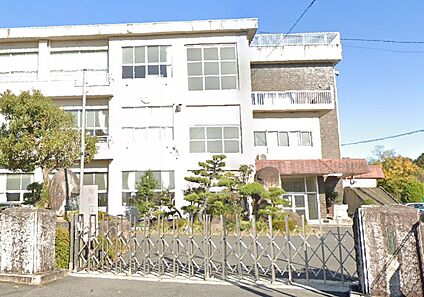 菰野町立菰野中学校 3860ｍ(徒歩49分)