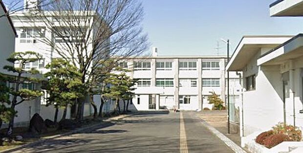 一宮市立北方中学校(約1,000m)