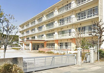 四日市市立河原田小学校 1150m(徒歩15分)