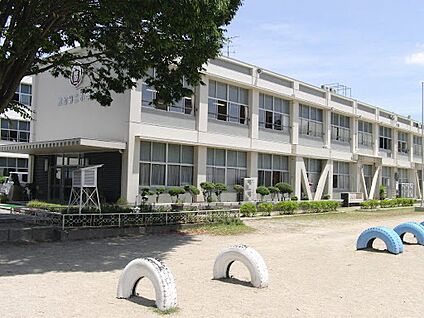 各務原市立那加第二小学校 1200ｍ(徒歩15分)