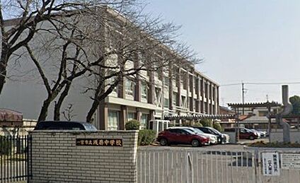 一宮市立浅井中学校 1600ｍ(徒歩20分)