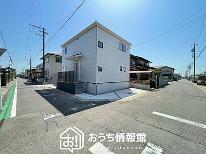 現地写真（前道含む外観）