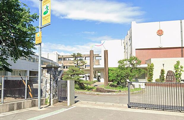 江南市立古知野中学校(約1,560m)