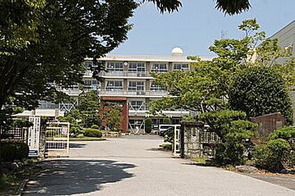 一宮市立木曽川中学校 830ｍ(徒歩11分)
