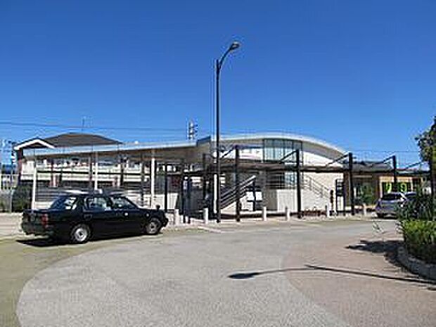 名鉄竹鼻線「柳津駅」(約2,000m)