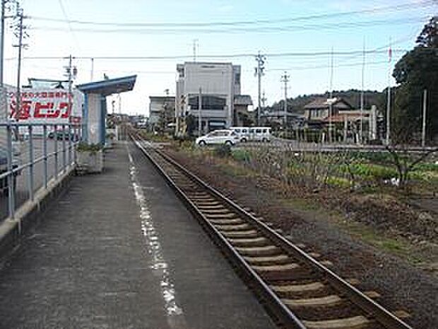 長良川鉄道「前平公園駅」(約1,700m)