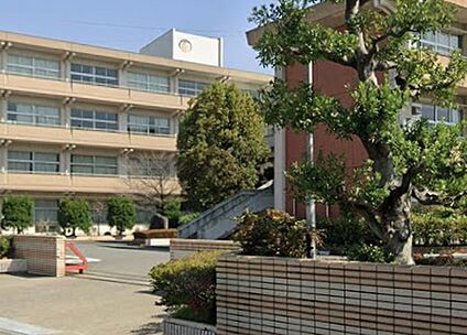一宮市立尾西第一中学校 1500ｍ(徒歩19分)