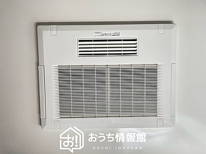 電気式浴室暖房換気乾燥機