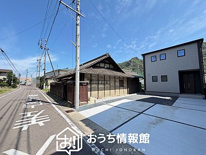 現地写真（前道含む外観）