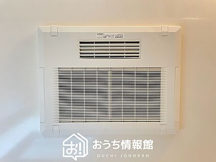 電気式浴室暖房換気乾燥機
