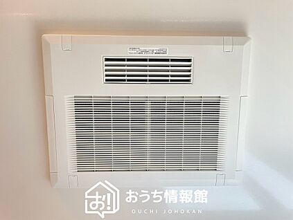 電気式浴室暖房換気乾燥機