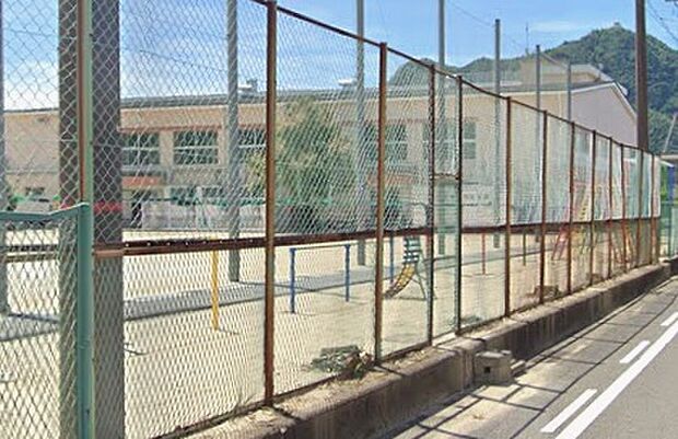 岐阜市立長良東小学校(約2,200m)