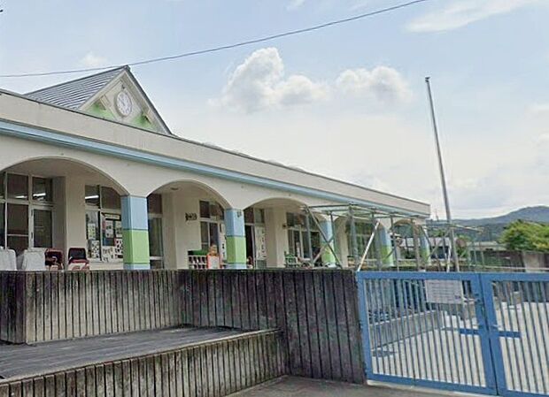 御嵩保育園(約1,800m)