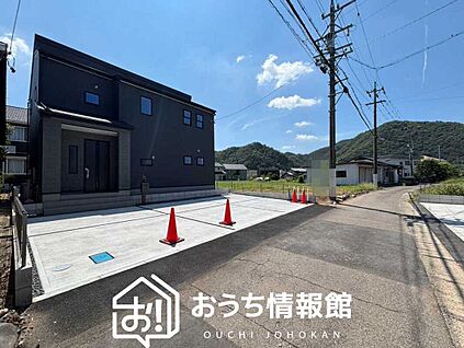 現地写真（前道含む外観）