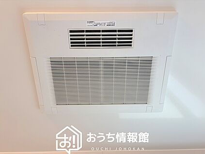 電気式浴室暖房換気乾燥機