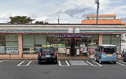 セブンイレブン菰野町大羽根園店 560ｍ(徒歩7分)