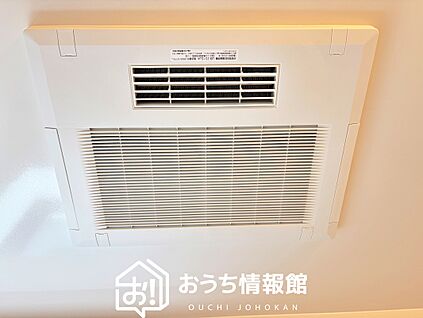 電気式浴室暖房換気乾燥機