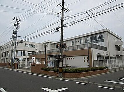 岐阜市立鶉小学校 550ｍ(徒歩7分)