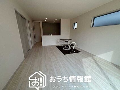 現地写真(リビング)