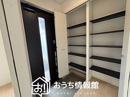 現地写真(玄関)