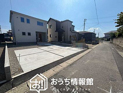 現地写真（前道含む外観）
