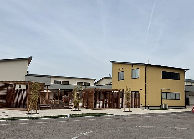 森山学園（約120m）