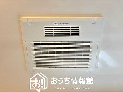 電気式浴室暖房換気乾燥機