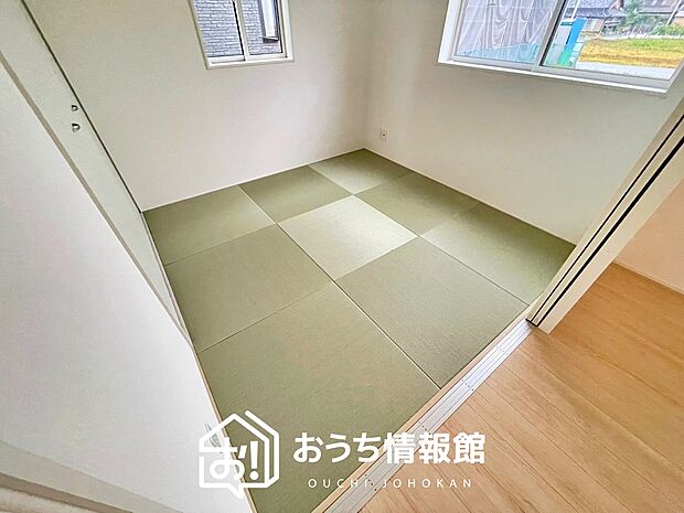 【現地写真(和室)】大壁仕様の新和室。くつろぎの空間です。
