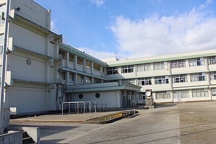 江南市立草井小学校 550ｍ(徒歩7分)