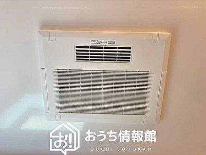 電気式浴室暖房換気乾燥機