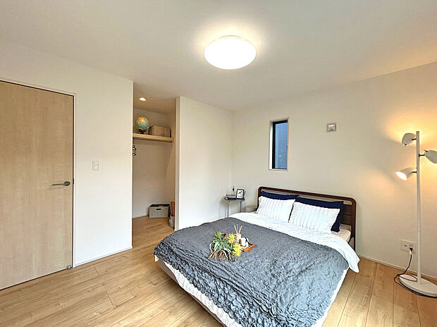 【【Room 7帖:VII-1号棟】】あると便利な食洗器搭載キッチン。手洗いの時間や労力を大幅に削減でき、家事の効率化が図れ、空いた時間に他の作業やのんびり家族との時間が増えます。