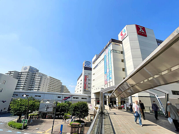 京王線「聖蹟桜ヶ丘」駅（約950m）