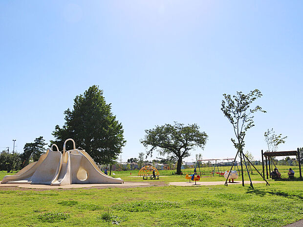 高井戸公園(約2,100m)