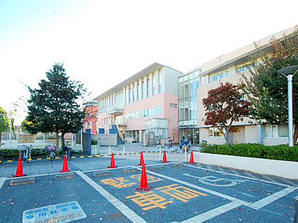 調布市立調和小学校 830ｍ(徒歩11分)
