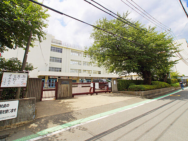 小平市立小平第二中学校(約1,000m)