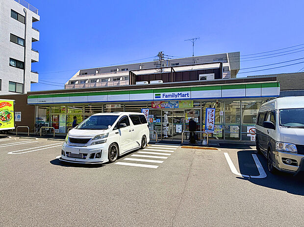 ファミリーマート八王子元横山町店（約377m）