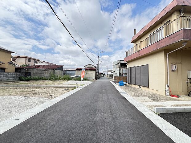 前面道路　R7年10月3日撮影