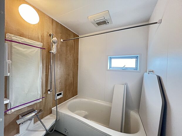 【バスルーム】のびのび入浴できる1坪タイプシステムバス