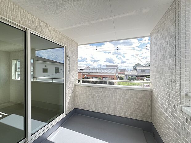 【インナーバルコニー】雨の日でも安心インナーバルコニー