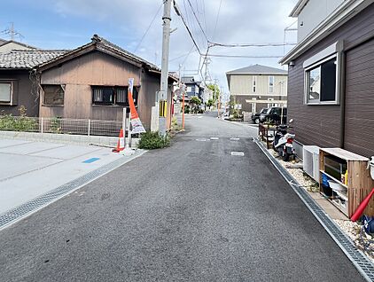 前面道路　