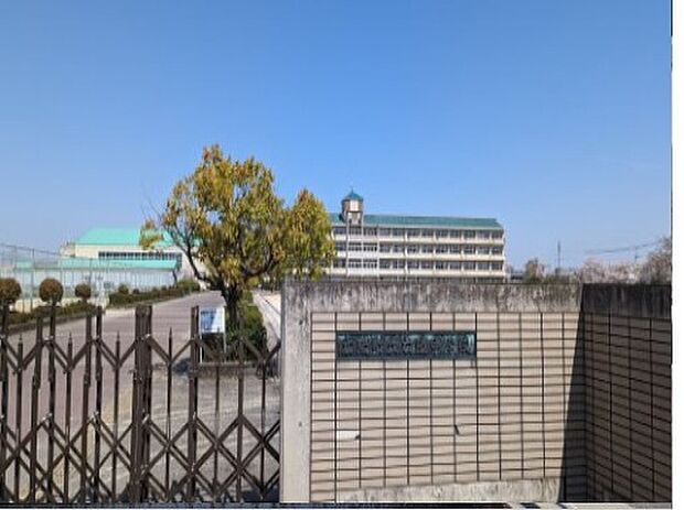 広陵町立広陵中学校（約914m）