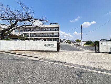 広陵町立広陵西小学校 1686ｍ
