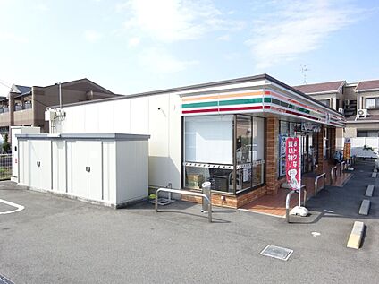 セブンイレブン 橿原新口町店 449ｍ
