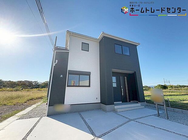 【現地外観写真】
資料送付・ご見学即対応！建物完成しておりますので、室内ご内覧いただけます♪ご不明点等、スタッフがしっかりと説明させていただきますので、安心して現地をご覧ください♪