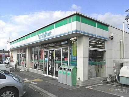 ファミリーマート橿原五井町店 1500m(徒歩19分/車3分)