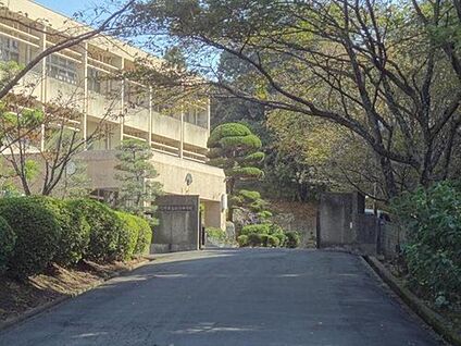 橿原市立畝傍中学校 2800m(徒歩35分)