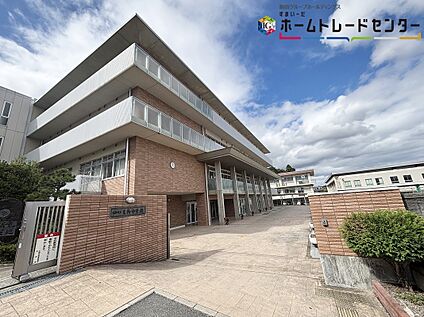 生駒市立生駒中学校 870ｍ(徒歩11分)