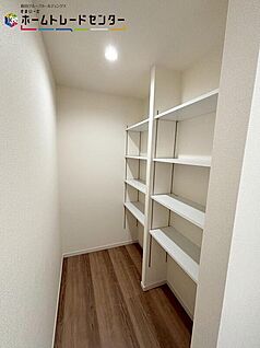 【パントリールーム】
