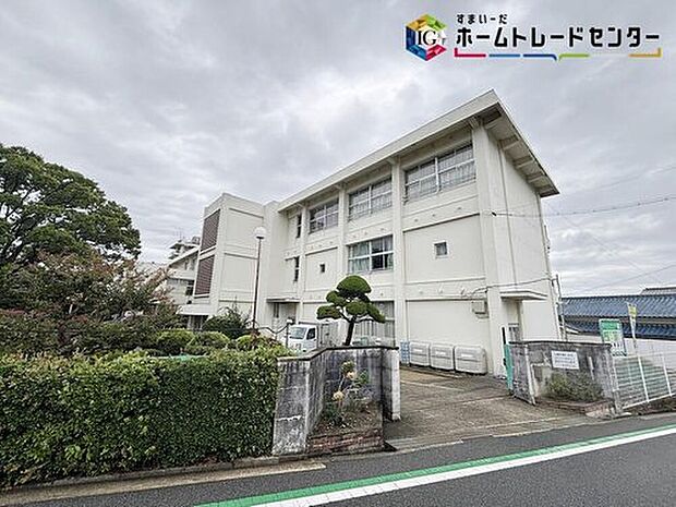 香芝市立下田小学校（約900m）