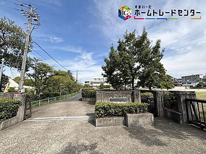 大和郡山市立郡山西小学校 160m(徒歩2分)